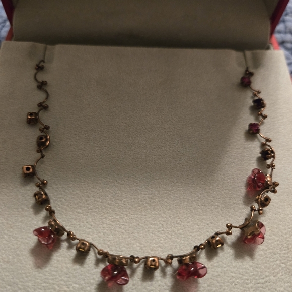 Red Envelope Flores Glass & Copper Necklace from Sandine of Satellite Jewelry - Picture 2 of 7